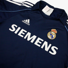 Load image into Gallery viewer, Real Madrid Away 05/06 Retro