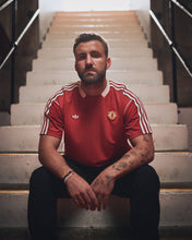 Load image into Gallery viewer, Manchester United Terrace Icons 24/25