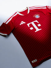 Load image into Gallery viewer, Bayern Munich Home 26/27