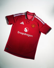 Load image into Gallery viewer, Manchester United Home 26/27