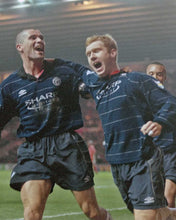 Load image into Gallery viewer, Manchester United Away 99/00 Retro