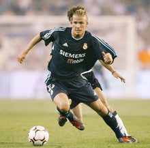 Load image into Gallery viewer, Real Madrid Away 05/06 Retro