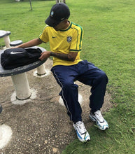 Load image into Gallery viewer, Brazil Home 98/99 Retro