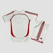 Load image into Gallery viewer, AC Milan Away 06/07 Retro (Kid's Size)