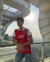 Load image into Gallery viewer, Arsenal Home 98/99 Retro (ON-HAND)