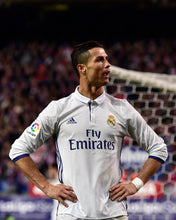 Load image into Gallery viewer, Real Madrid Home 16/17