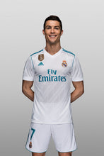 Load image into Gallery viewer, Real Madrid Home 17/18
