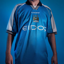 Load image into Gallery viewer, Manchester City Home 00/01 Retro (ON-HAND)
