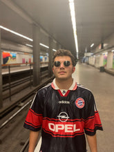Load image into Gallery viewer, Bayern Munich Home 97/98 Retro