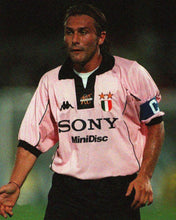 Load image into Gallery viewer, Juventus Away 97/98 Retro (ON-HAND)