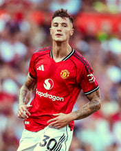 Load image into Gallery viewer, Manchester United Home 25/26 (Player's Version)