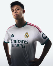 Load image into Gallery viewer, Real Madrid Home 26/27 (ON-HAND)