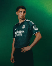 Load image into Gallery viewer, Real Madrid Away 26/27