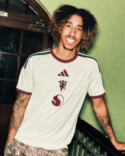 Load image into Gallery viewer, Manchester United Third 26/27