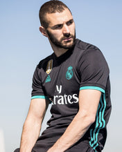 Load image into Gallery viewer, Real Madrid Away 17/18