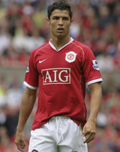 Load image into Gallery viewer, Manchester United Home 06/07 Retro