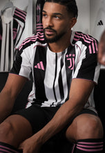 Load image into Gallery viewer, Juventus Home 25/26