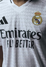 Load image into Gallery viewer, Real Madrid Home 24/25 (Women's Size)