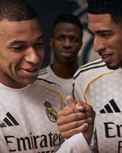 Load image into Gallery viewer, Real Madrid Home 25/26