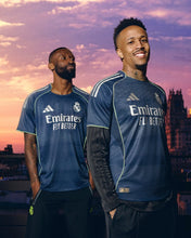 Load image into Gallery viewer, Real Madrid Away 25/26 (ON-HAND)