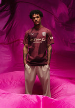 Load image into Gallery viewer, Manchester City Third 24/25 (ON-HAND)