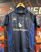 Load image into Gallery viewer, Manchester United Away 24/25 (ON-HAND)