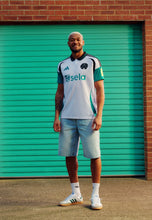 Load image into Gallery viewer, Newcastle United Third 24/25 (ON-HAND)