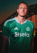 Load image into Gallery viewer, Newcastle United Away 25/26