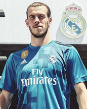 Load image into Gallery viewer, Real Madrid Third 17/18 Retro