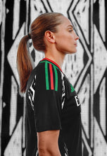 Load image into Gallery viewer, Arsenal Away 24/25 (Women's Size)