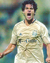 Load image into Gallery viewer, Bayern Munich Away 04/05 Retro