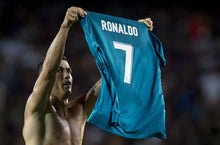 Load image into Gallery viewer, Real Madrid Third 17/18 Retro