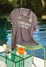 Load image into Gallery viewer, Real Madrid Third 24/25 (Women's Size)