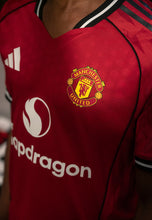 Load image into Gallery viewer, Manchester United Home 25/26 (ON-HAND)