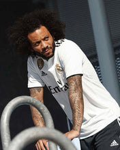 Load image into Gallery viewer, Real Madrid Home 18/19