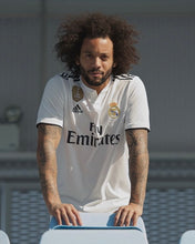 Load image into Gallery viewer, Real Madrid Home 18/19