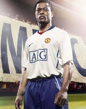 Load image into Gallery viewer, Manchester United Away 08/09 Retro