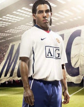 Load image into Gallery viewer, Manchester United Away 08/09 Retro