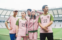 Load image into Gallery viewer, Japan Special Edition Cherry Blossom NIGO