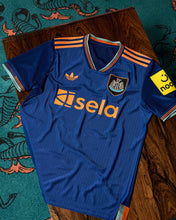 Load image into Gallery viewer, Newcastle United Third 25/26
