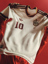 Load image into Gallery viewer, Spain Away 26/27
