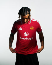 Load image into Gallery viewer, Manchester United Home 26/27
