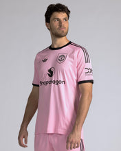 Load image into Gallery viewer, Manchester United Third Goalkeeper 25/26
