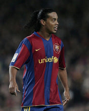 Load image into Gallery viewer, Barca Home 07/08 Retro (ON-HAND)
