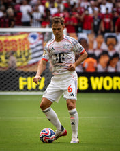 Load image into Gallery viewer, Bayern Munich Away 25/26 (Player&#39;s Version)
