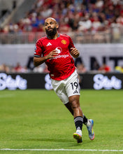 Load image into Gallery viewer, Manchester United Home 25/26 (Player&#39;s Version)
