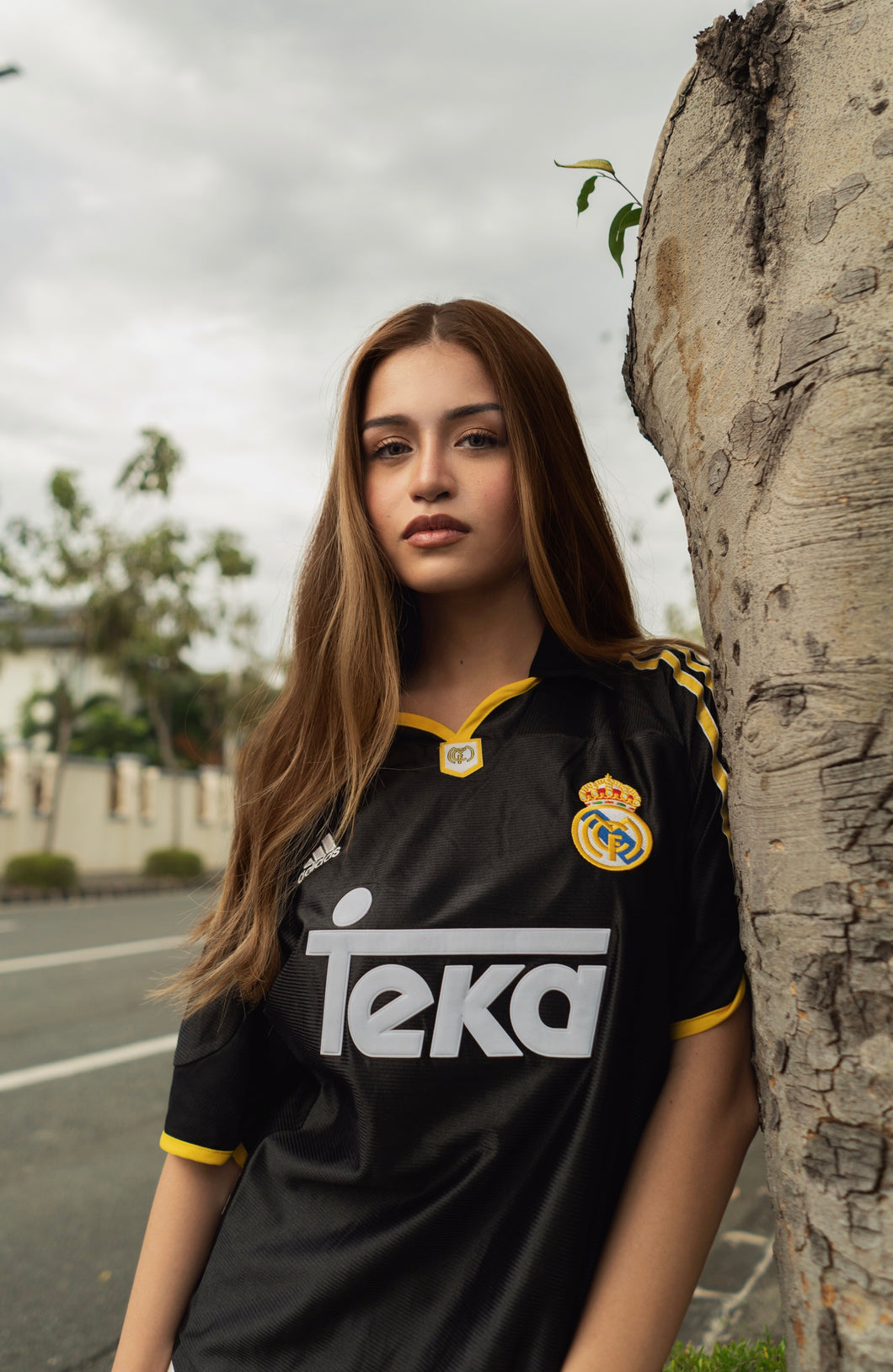 Real Madrid Away 99/00 Retro (ON-HAND)