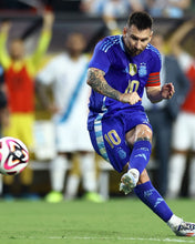 Load image into Gallery viewer, Argentina Away 24/25 (Player&#39;s Version)

