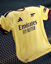 Load image into Gallery viewer, Arsenal Third 26/27

