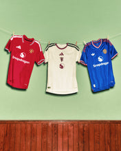 Load image into Gallery viewer, Manchester United Third 26/27
